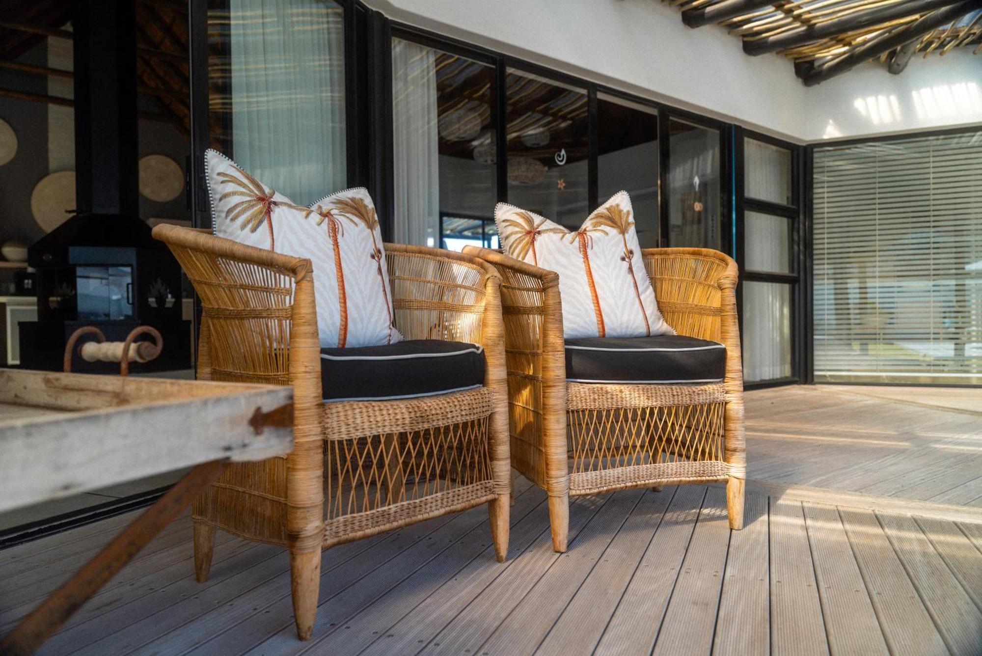 Canal Guest House - Waterfront Boutique Bed & Breakfast - Solar Power 세인트 프랜시스 베이 외부 사진