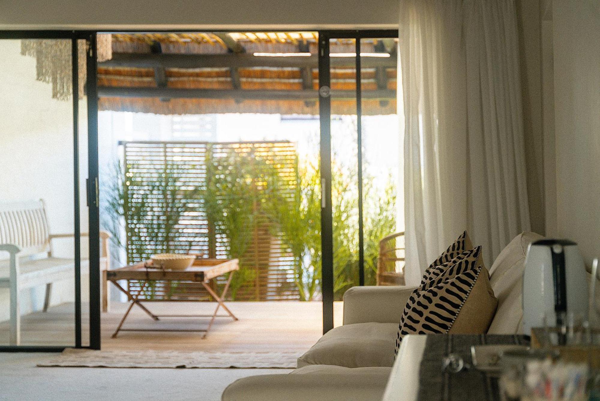 Canal Guest House - Waterfront Boutique Bed & Breakfast - Solar Power 세인트 프랜시스 베이 외부 사진